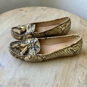 Stuart Weitzman Snakeskin Tassel Loafer, Sz 8